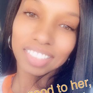 Meet your Posher, Latoya